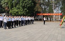 【醫(yī)院資訊】學(xué)思踐悟二十大 緬懷先烈感黨恩——田東縣中醫(yī)醫(yī)院黨員干部清明祭掃緬懷英烈