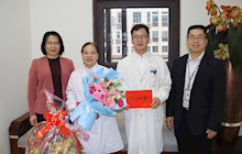 歲末關懷至 情暖迎新春——縣領導蒞臨我院慰問一線醫(yī)療工作者